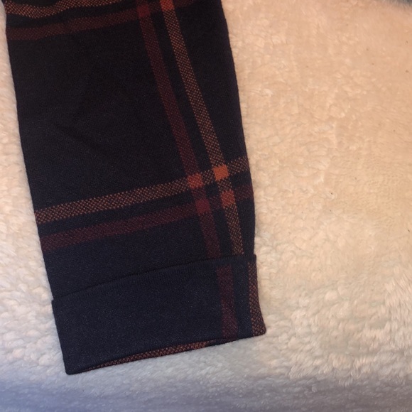 Max Studio Sweater - Picture 4 of 5